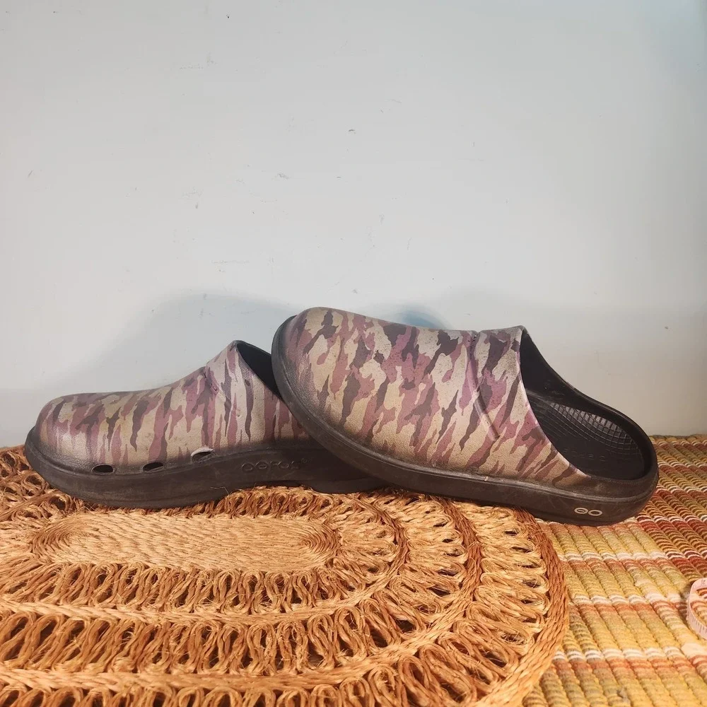 OOFOS OOcloog Camo Recovery Clogs M9 W11 EU42 Slip On Comfort Shoes Unisex